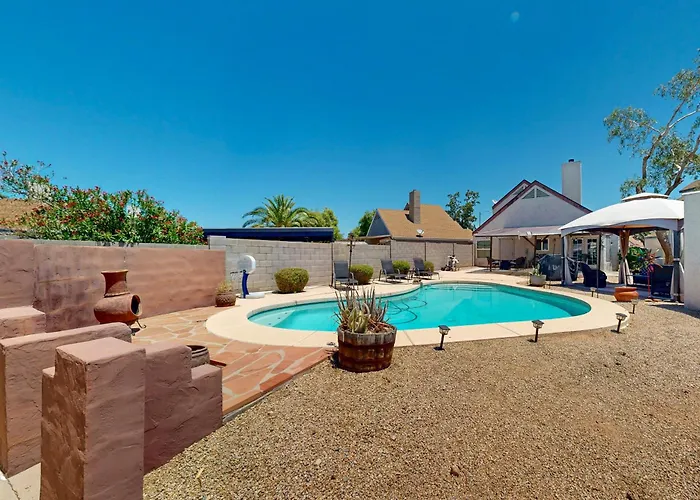 Pool + Fire Pit: 'desert Radiance' In Phoenix! Holiday home *